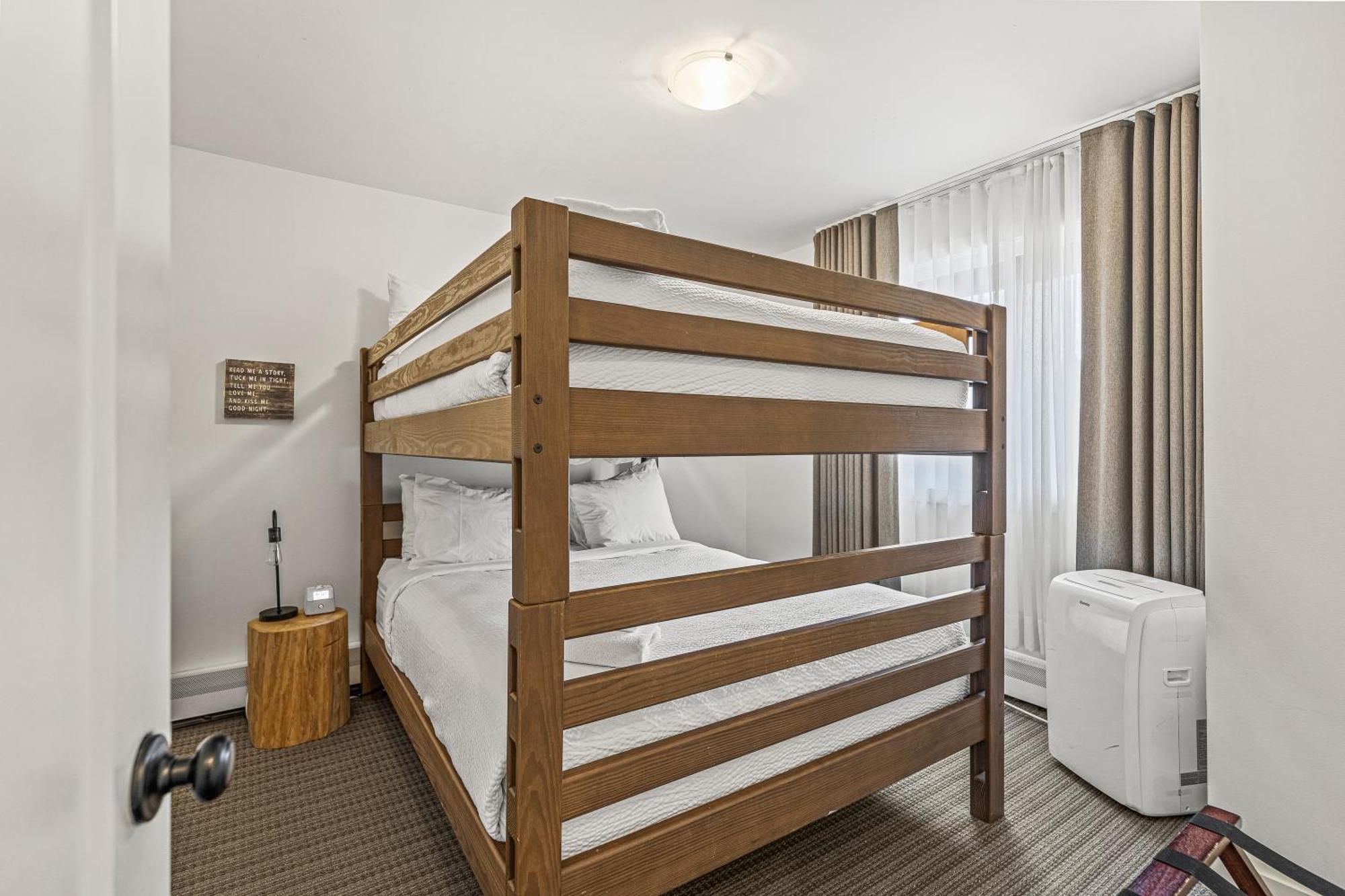 Lamphouse By Basecamp Hotel Canmore