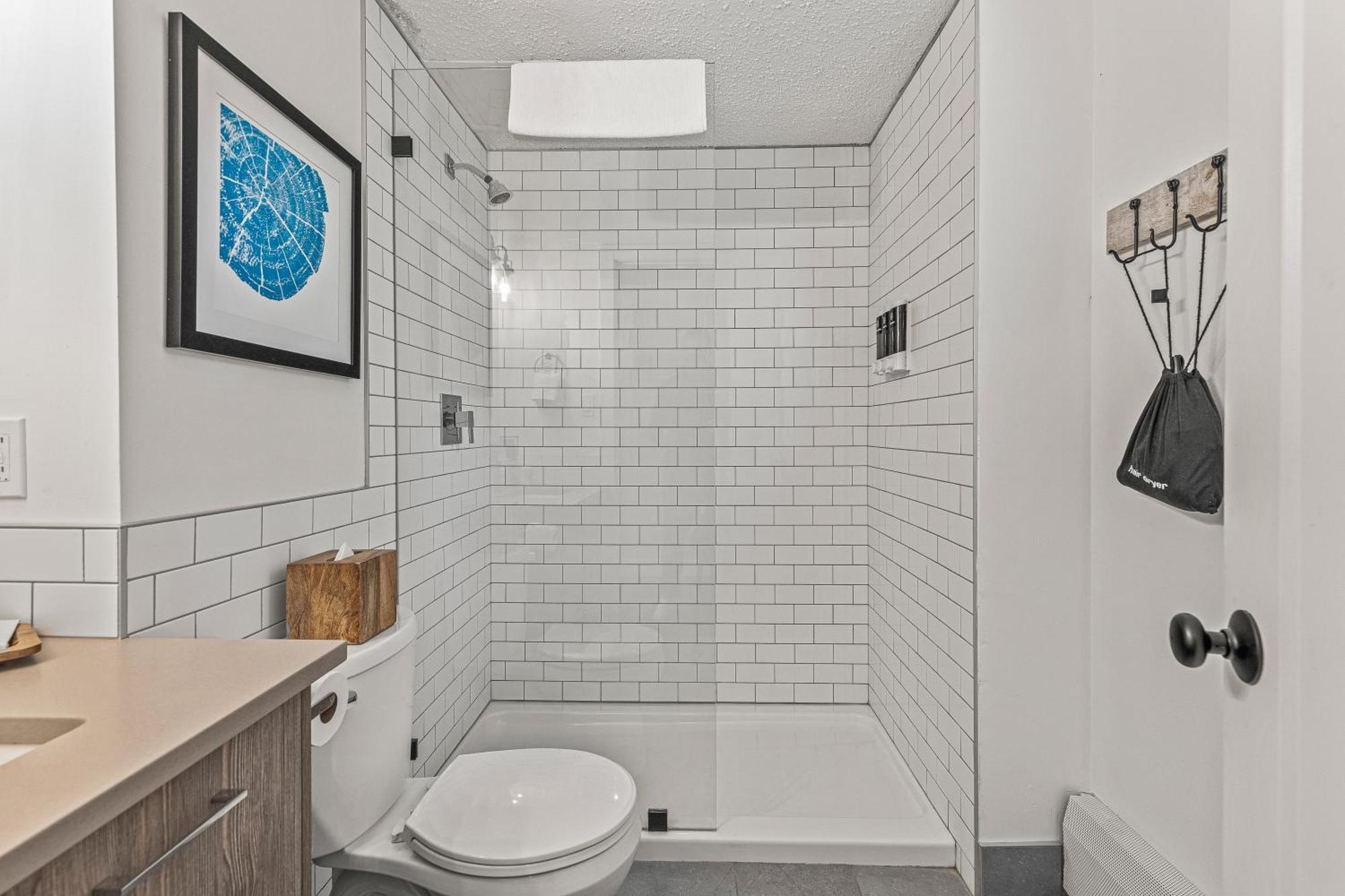 Lamphouse By Basecamp Canmore