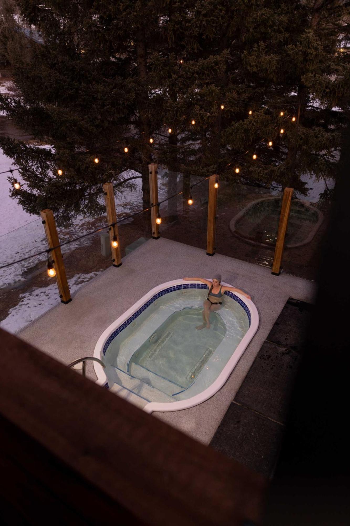 Lamphouse By Basecamp Hotel Canmore